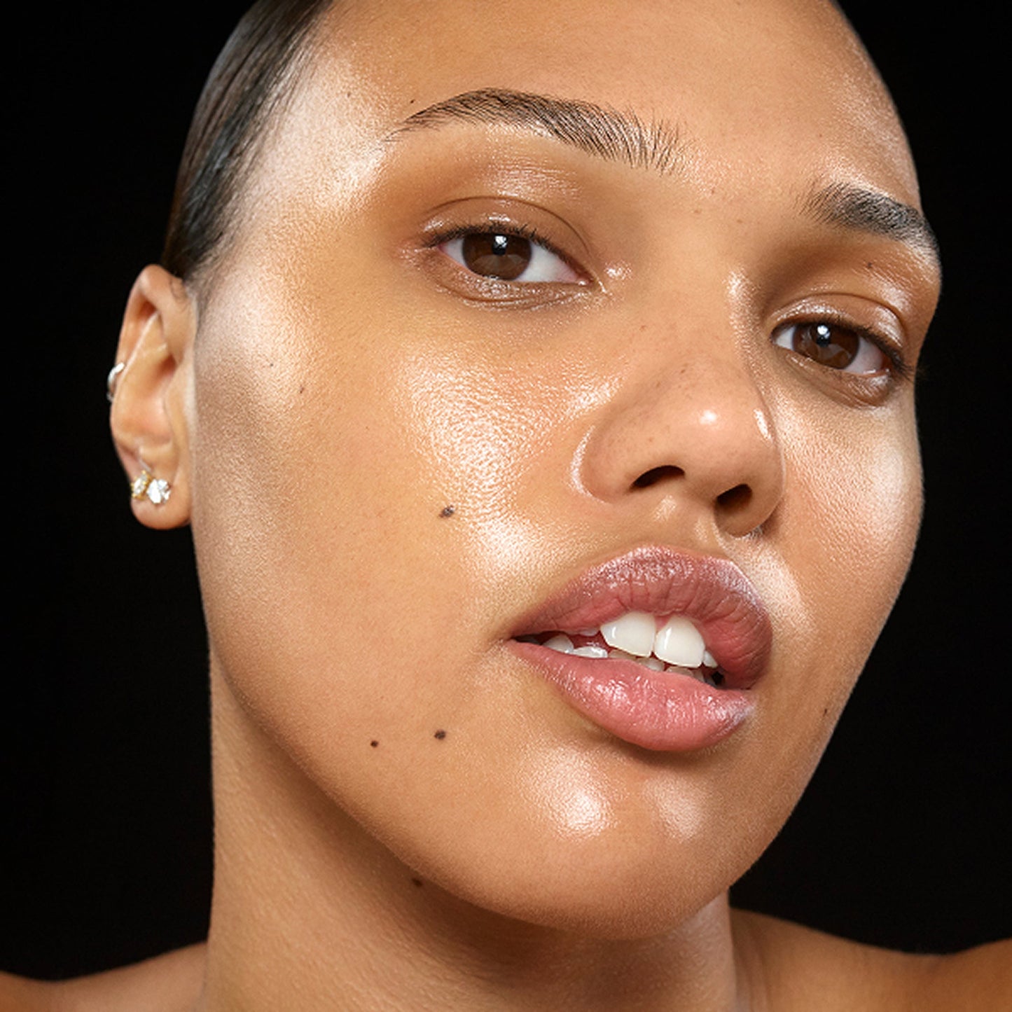 the-bestselling-intro-to-great-skin-h7 InsiderKit_UK_Model2_2000x2000_d49c66d7-afe9-44f8-93cf-038360f6f620.jpg