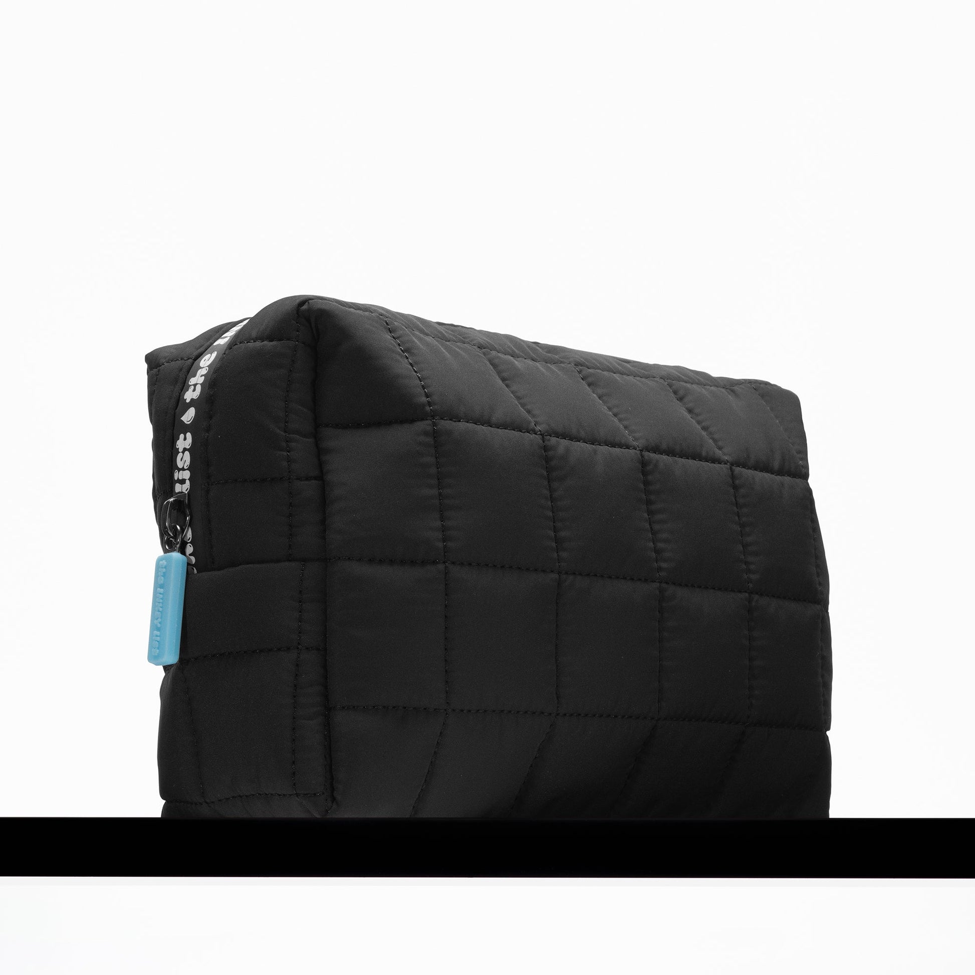 the-inkey-list-washbag-a7 washbag-hydration-05.jpg